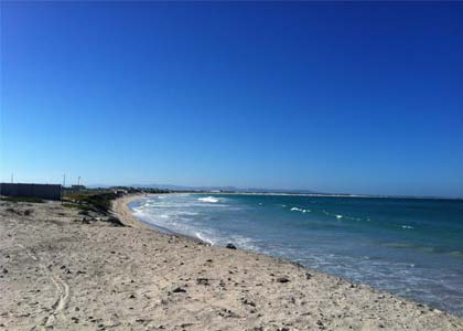 Kiteboarding  Struisbaai Main Beach